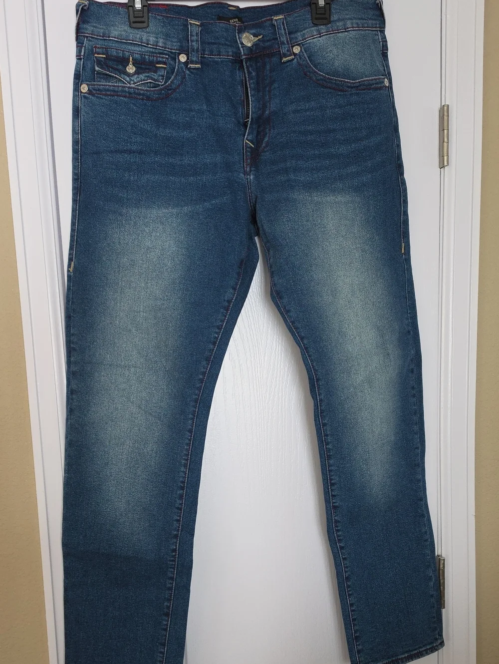 True Religion Medium Dusty Wash Slim Geno SN Flap Slim Jeans - Nee